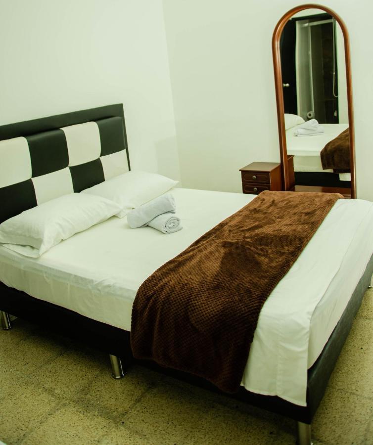 Casa Hotel Los Arboles Белло Екстер'єр фото