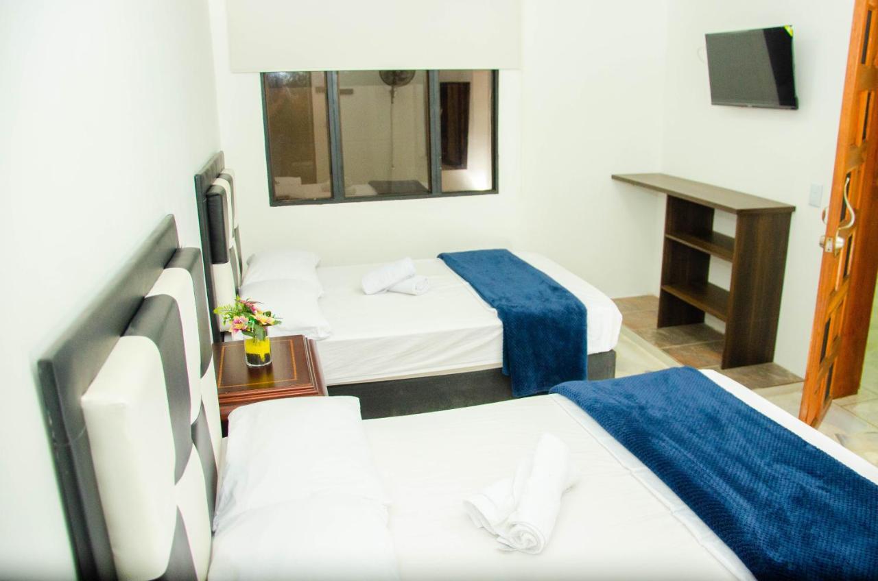 Casa Hotel Los Arboles Белло Екстер'єр фото